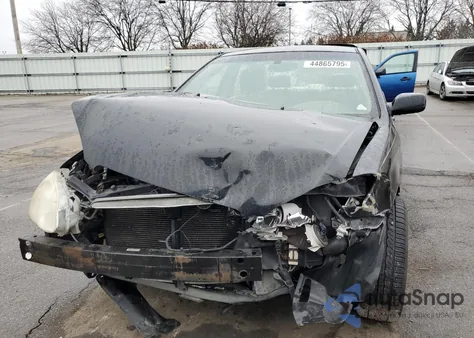 2004 Toyota Corolla Ce из США, поврежденный, VIN 2T1BR32E24C239084